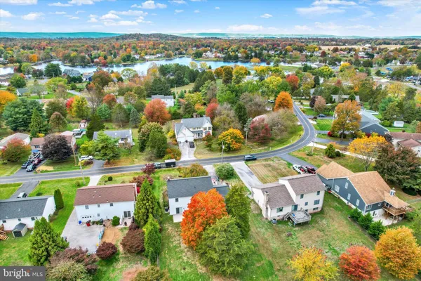 $417,500 | 871 Sherman Drive, Gettysburg, PA 17325