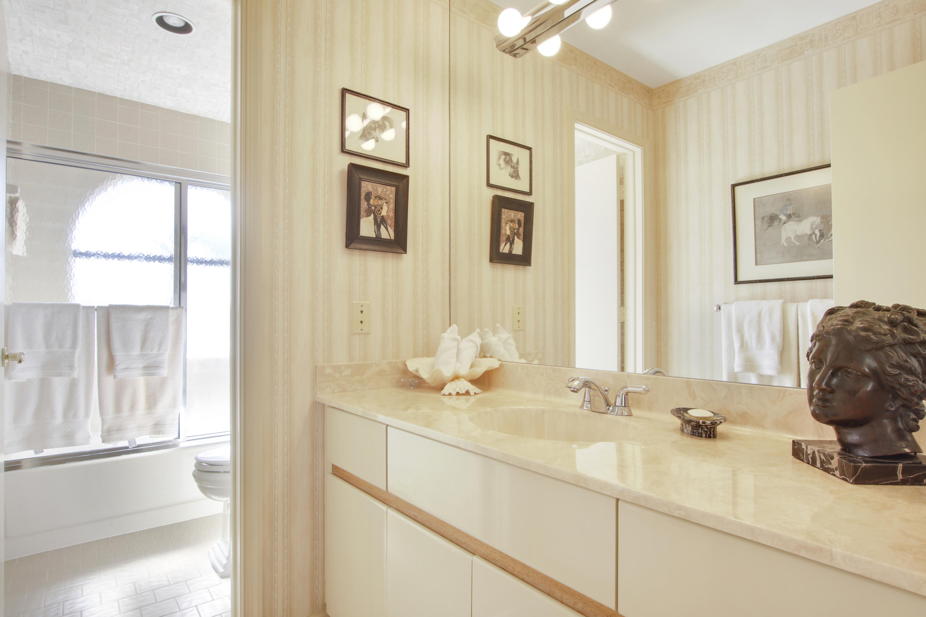 6443 Via Rosa Boca Raton, FL 33433 - Photo 29 of 40 Full Bath