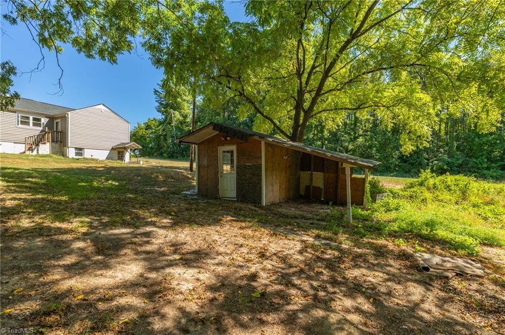 111 Crossover Road Reidsville, NC 27320 - Photo 30 of 33