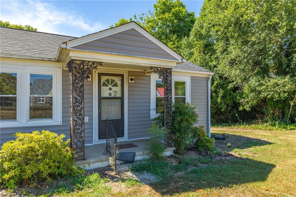 111 Crossover Road Reidsville, NC 27320 - Photo 5 of 33