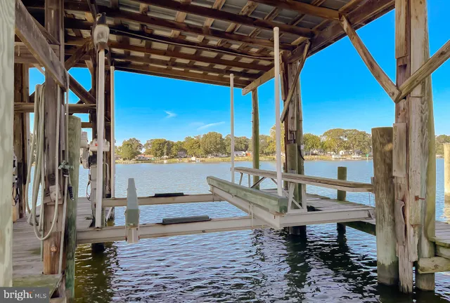 $515,000 | 16157 Cobb Island Road, Newburg, MD 20664