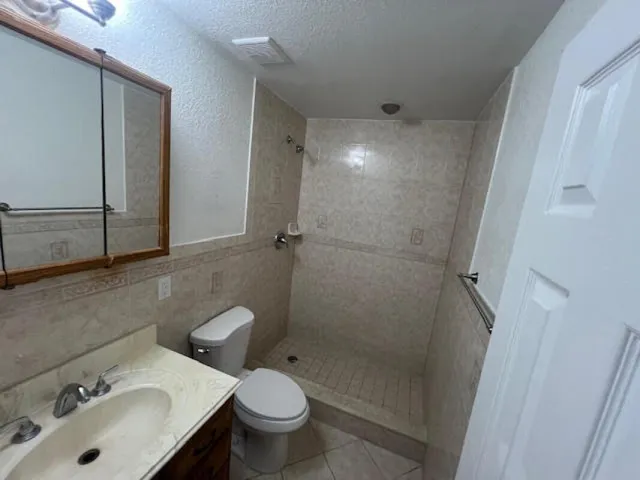 $1,595 | 1755 Forest Hill Boulevard, Unit 17, Lake Clarke Shores, FL 33406