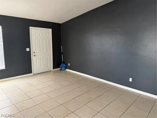 $1,690 | 4930 Leonard Boulevard South, Lehigh Acres, FL 33973