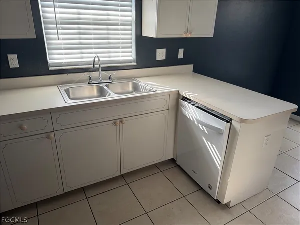 $1,690 | 4930 Leonard Boulevard South, Lehigh Acres, FL 33973