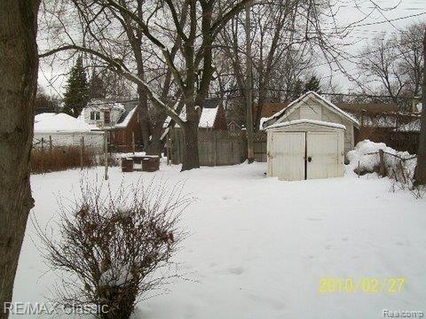 15095 Greenfield Road Detroit, MI 48227 - Photo 3 of 7 Greenfield 15095 02-27-10 (7).jpg