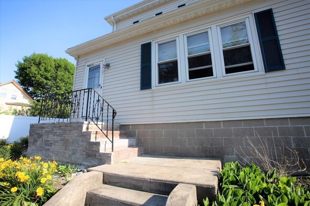 137 State Road Dartmouth, MA 02747 - Photo 8 of 33