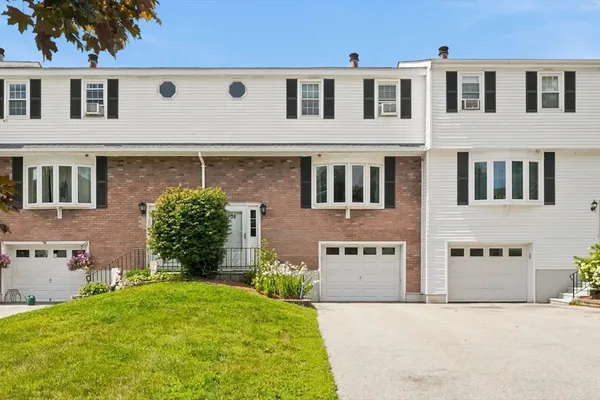 $299,000 | 38 Plantation Road, Unit 38, Oxford, MA 01540