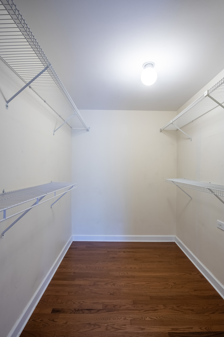 1515 East Central Road, Unit 258A Arlington Heights, IL 60005 - Photo 4 of 5 a view of an empty walk in closet