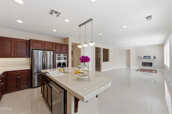 $1,259,000 | 4713 La Puma Court, Camarillo, CA 93012