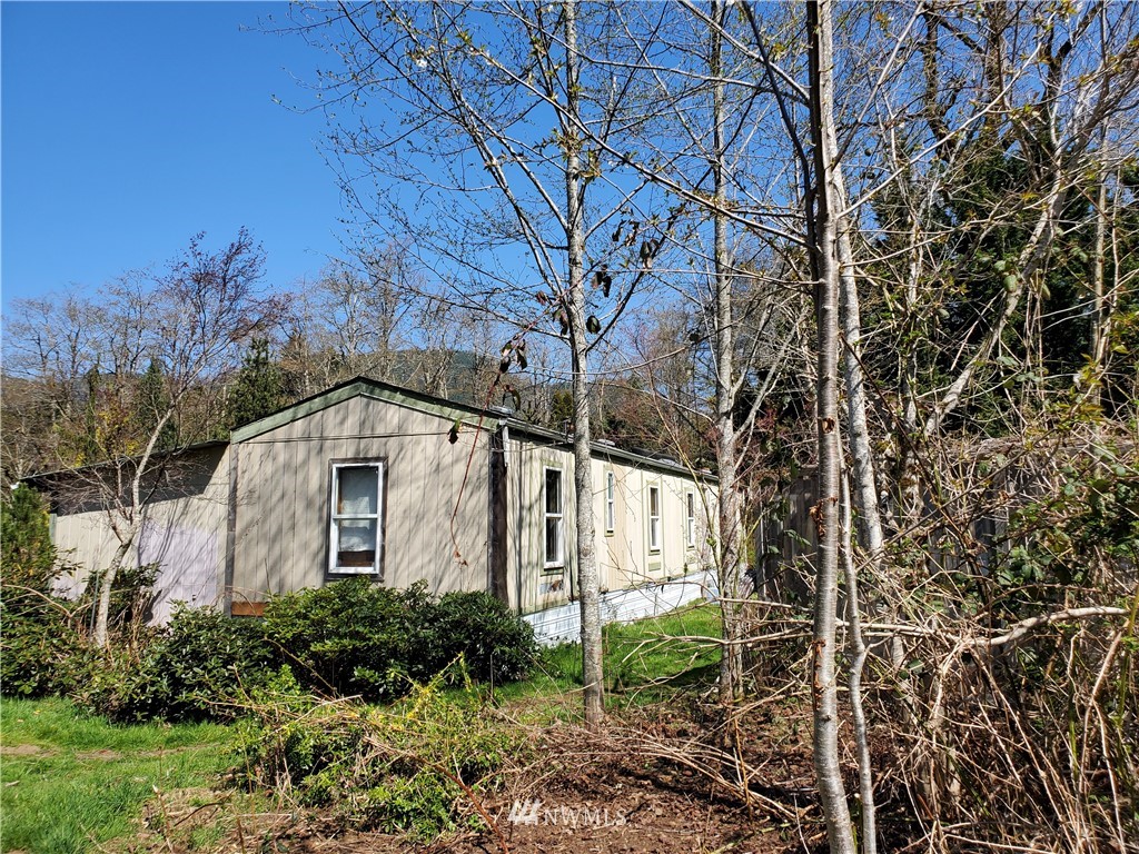 624 Highland Valley Road Morton, WA 98356 - Photo 4 of 39 Gallery Image 4