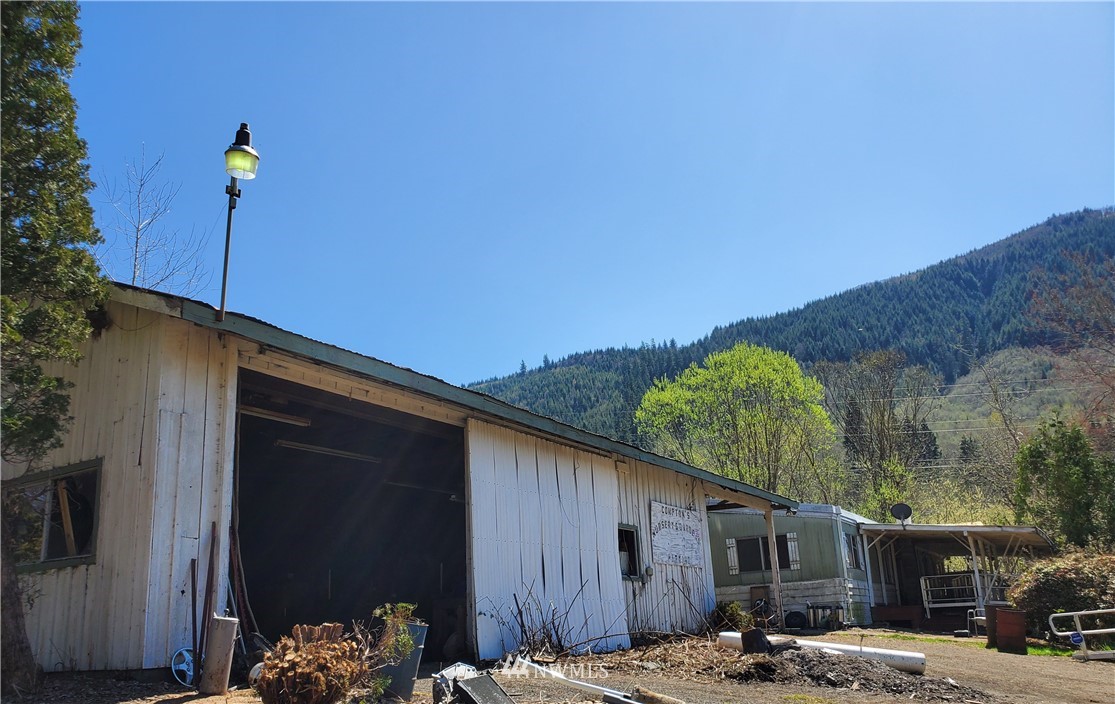 624 Highland Valley Road Morton, WA 98356 - Photo 10 of 39 Gallery Image 10