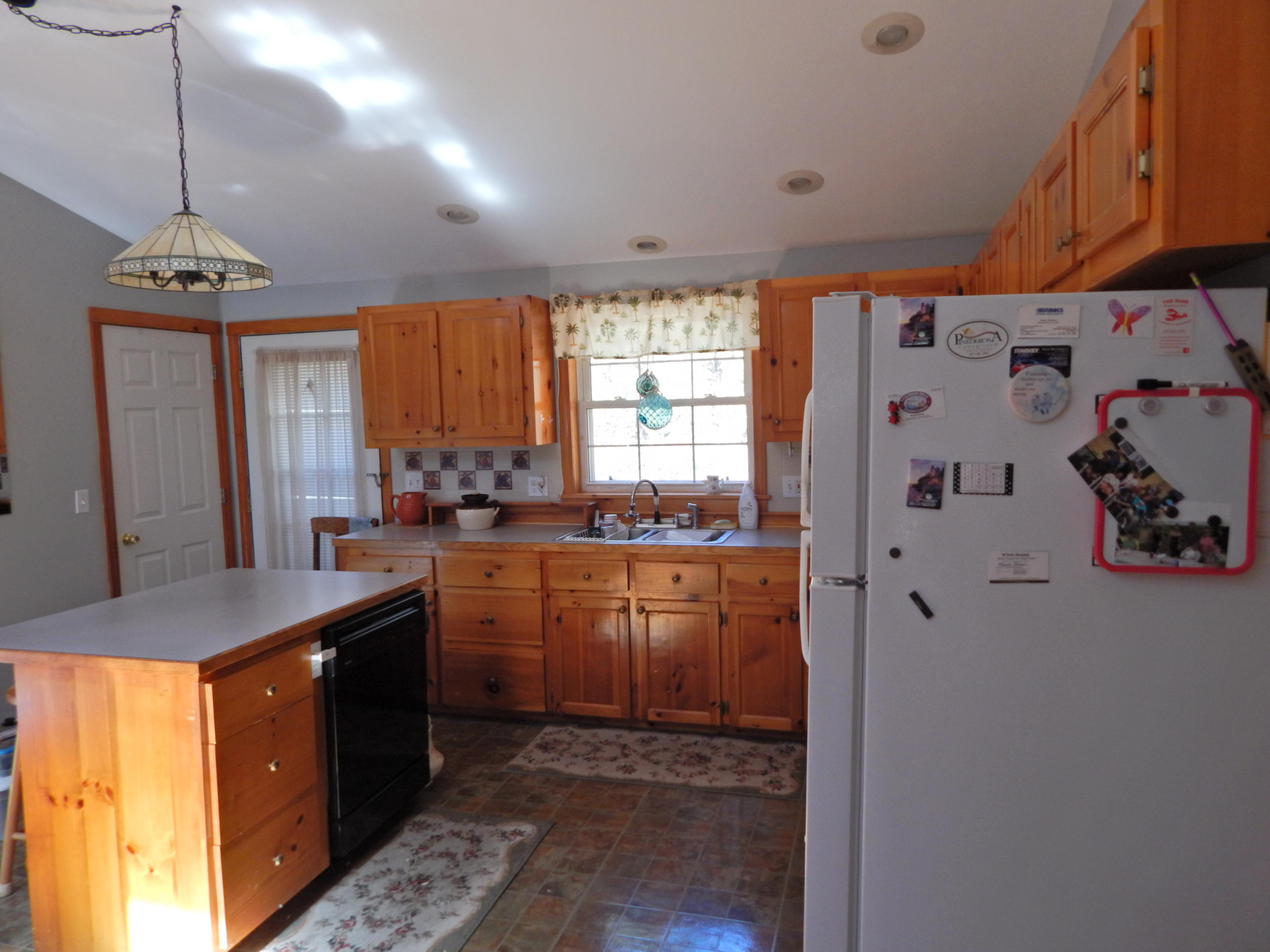 133 Mountain Road Cape Neddick, ME 03902 - Photo 9 of 15 ktchn11