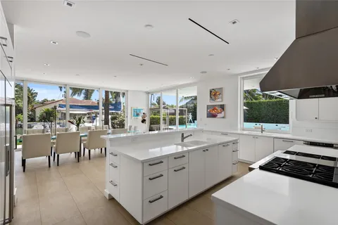 $11,900,000 | 500 Isle Of Capri Drive, Fort Lauderdale, FL 33301