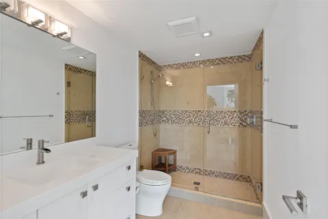 $11,900,000 | 500 Isle Of Capri Drive, Fort Lauderdale, FL 33301