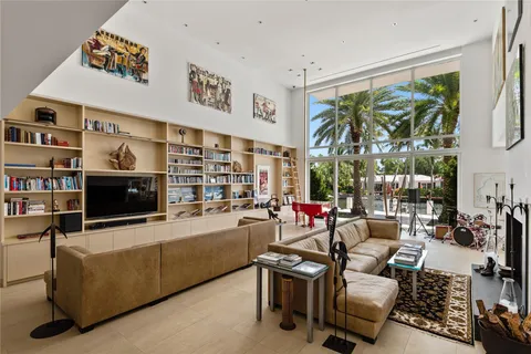 $11,900,000 | 500 Isle Of Capri Drive, Fort Lauderdale, FL 33301