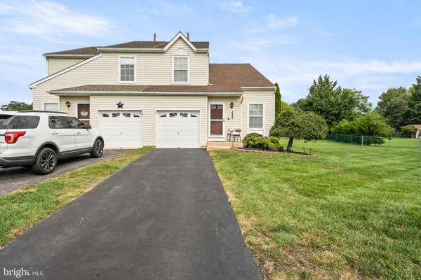 $360,000 | 435 Longfellow Drive, Williamstown, NJ 08094