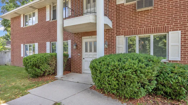 $1,299 | 615 Michigan Avenue, Unit 617, Sheboygan, WI 53081