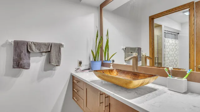 $1,299 | 615 Michigan Avenue, Unit 617, Sheboygan, WI 53081