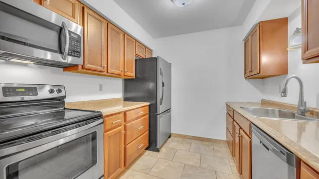 $1,299 | 615 Michigan Avenue, Unit 617, Sheboygan, WI 53081