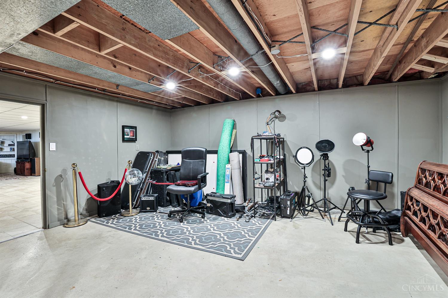 522 Riddle Road Cincinnati, OH 45231 - Photo 39 of 57 Gallery Image 39