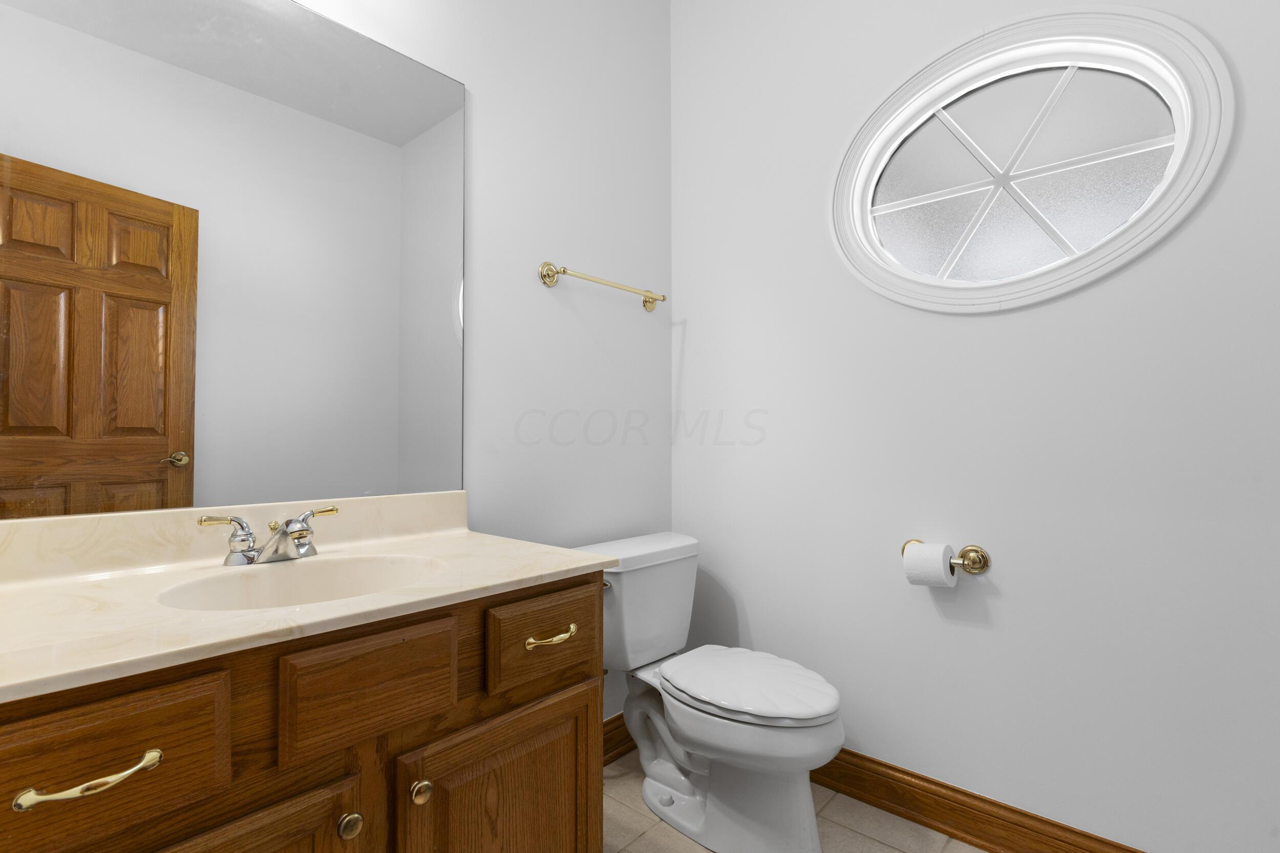 7722 Plumb Road Galena, OH 43021 - Photo 64 of 90 1st Floor 1/2 bath