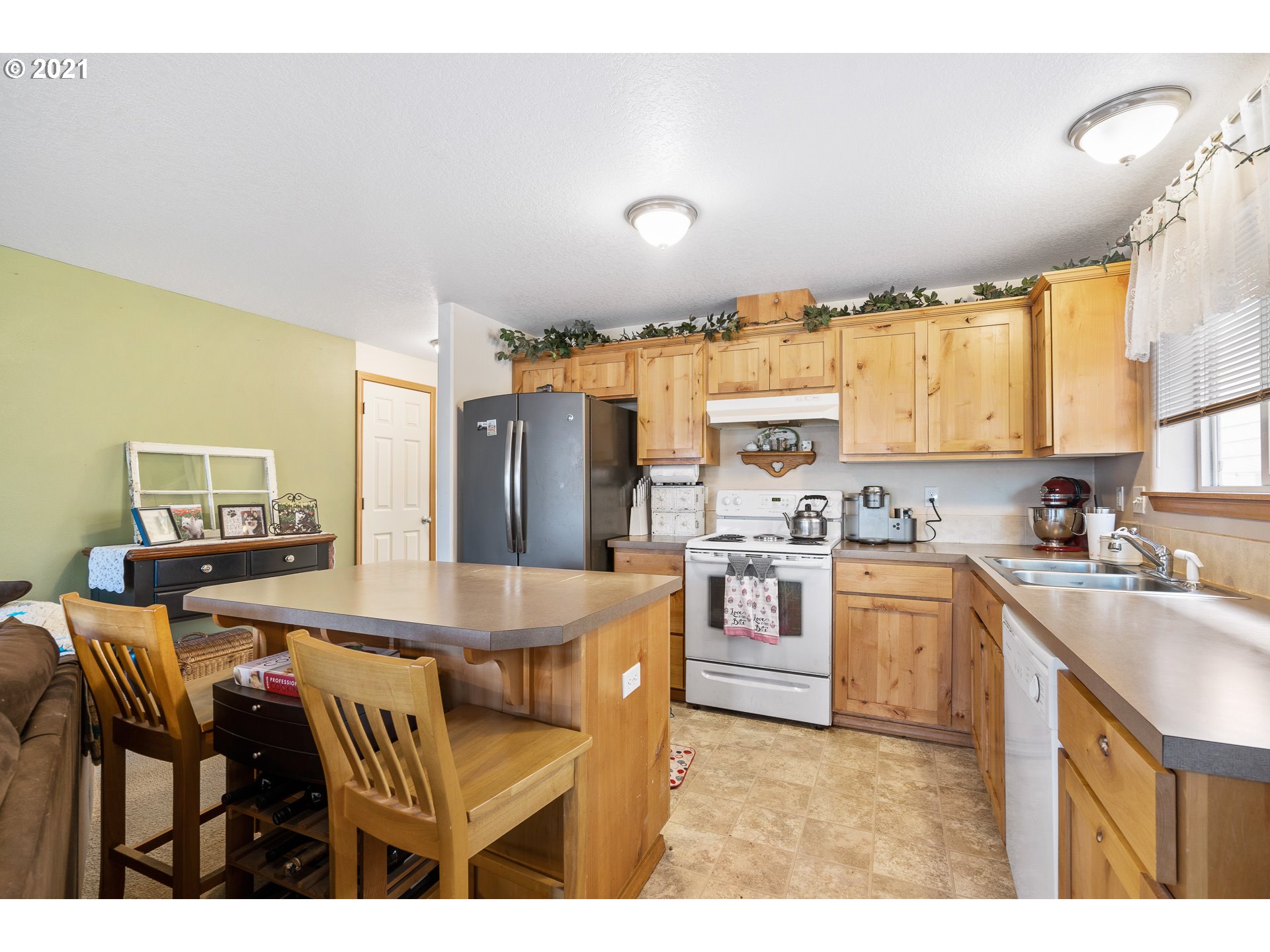 463 Lair Lane Newberg, OR 97132 - Photo 9 of 23