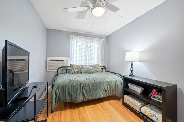 $159,900 | 17 McKenna Drive, Middletown, CT 06457