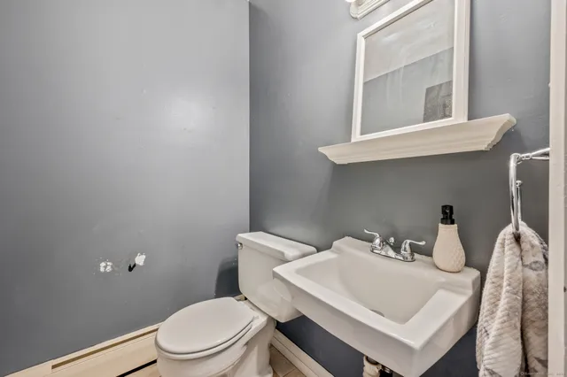 $159,900 | 17 McKenna Drive, Middletown, CT 06457