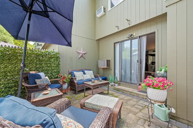 $159,900 | 17 McKenna Drive, Middletown, CT 06457