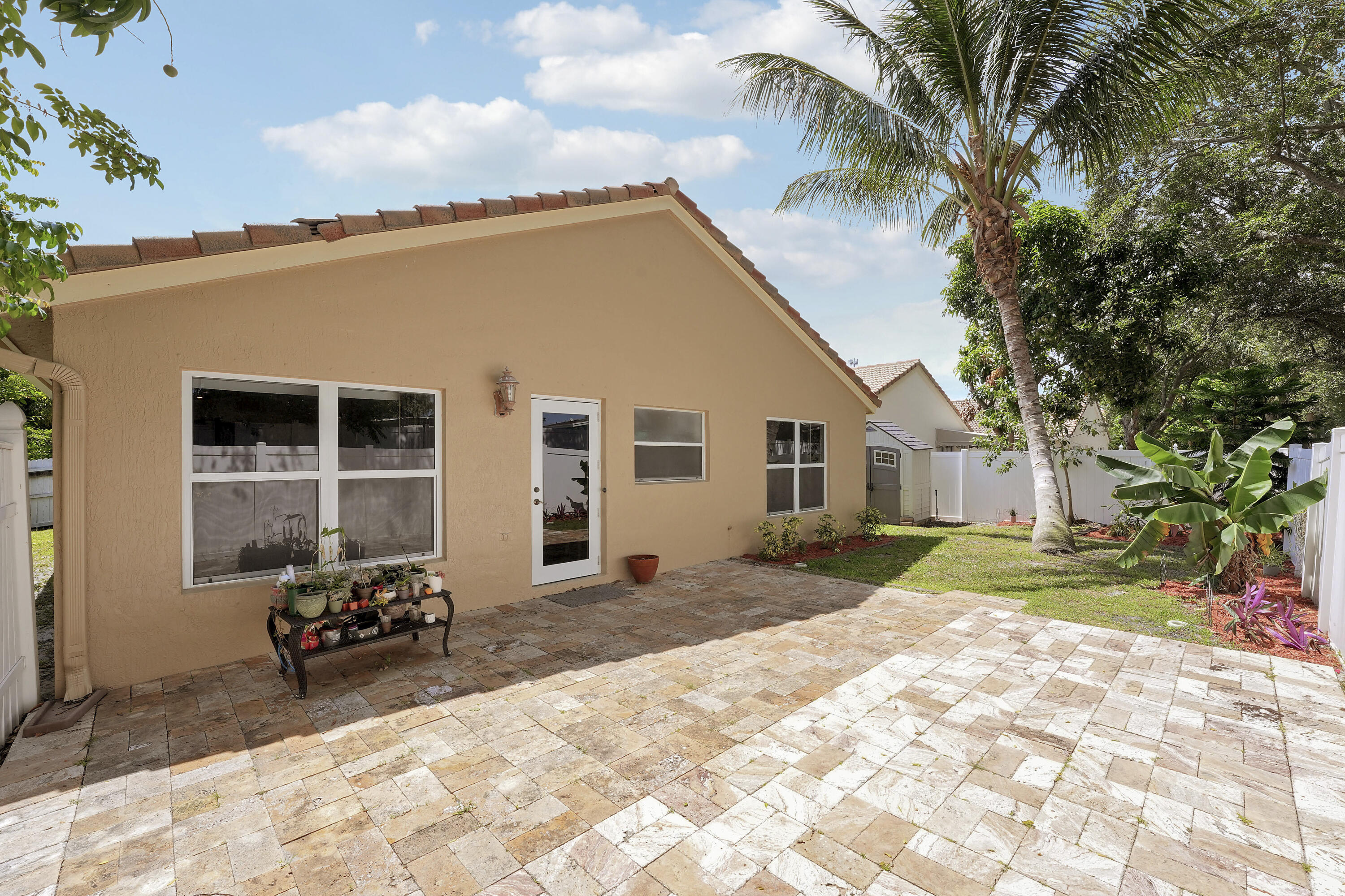 1017 Fosters Mill Road Boynton Beach, FL 33436 - Photo 37 of 44 House-25