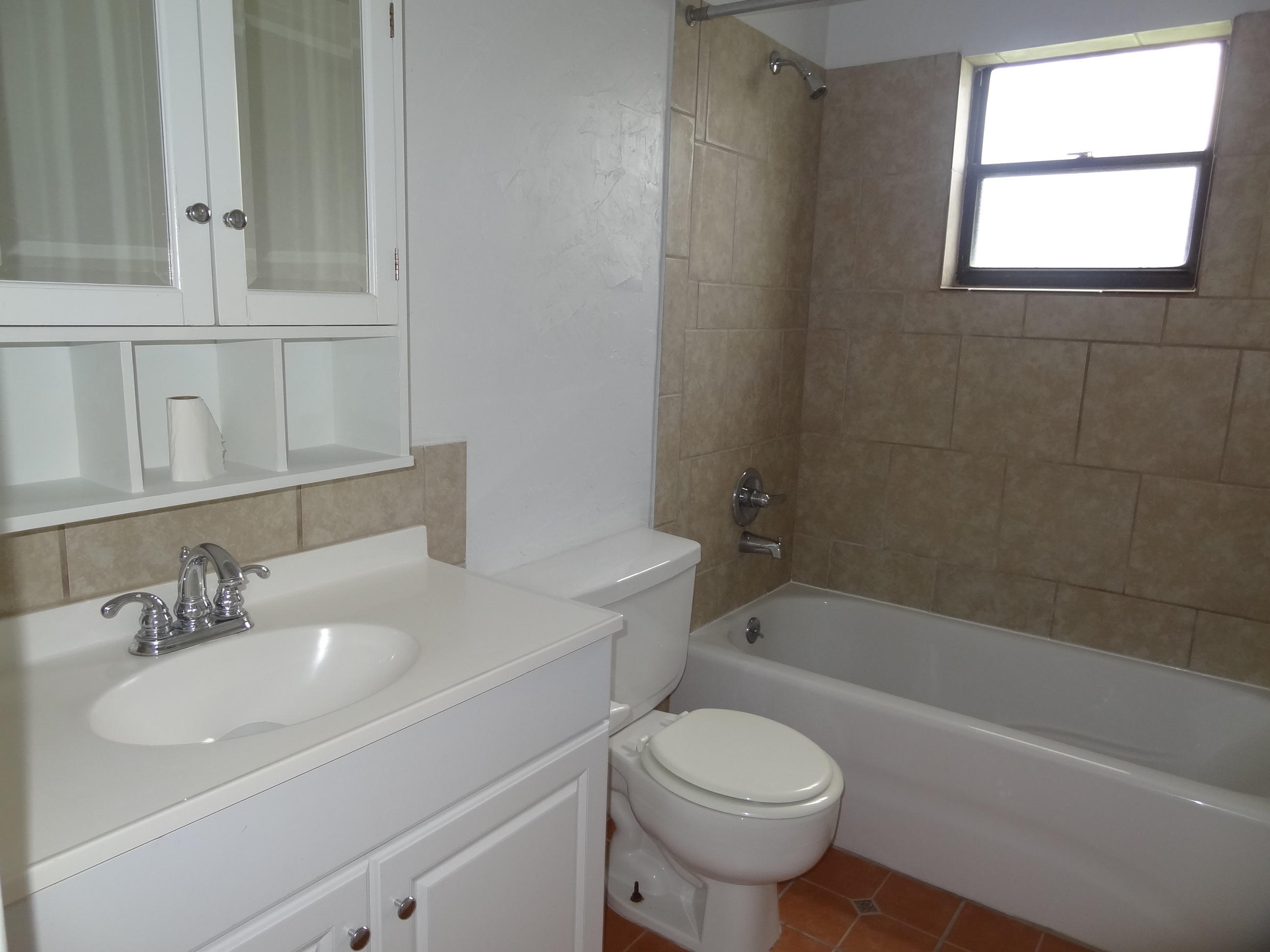 9781 Alaska Circle Boca Raton, FL 33434 - Photo 17 of 39 REMODELED SECOND BATHROOM