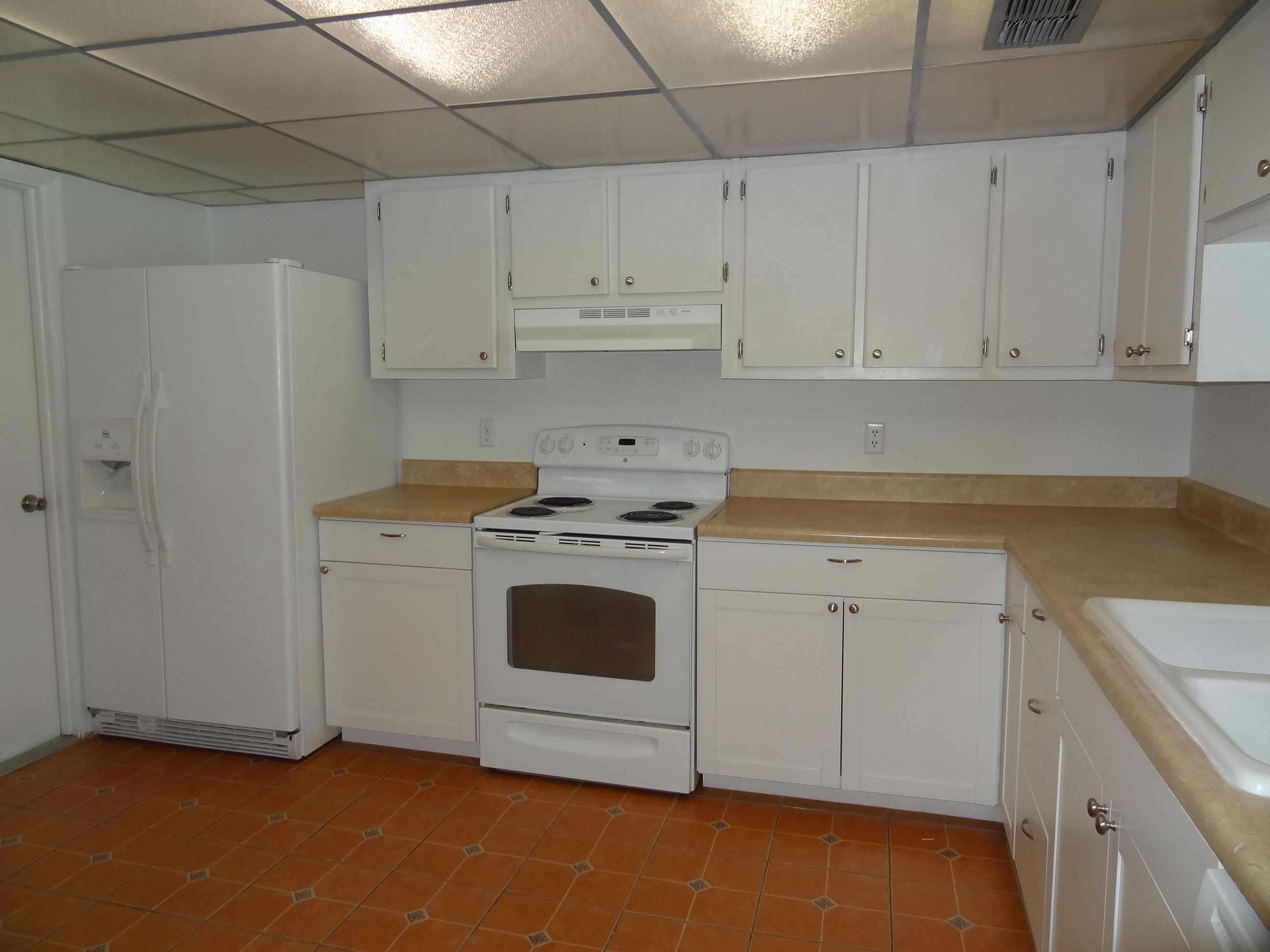 9781 Alaska Circle Boca Raton, FL 33434 - Photo 19 of 39 UPDATED KITCHEN