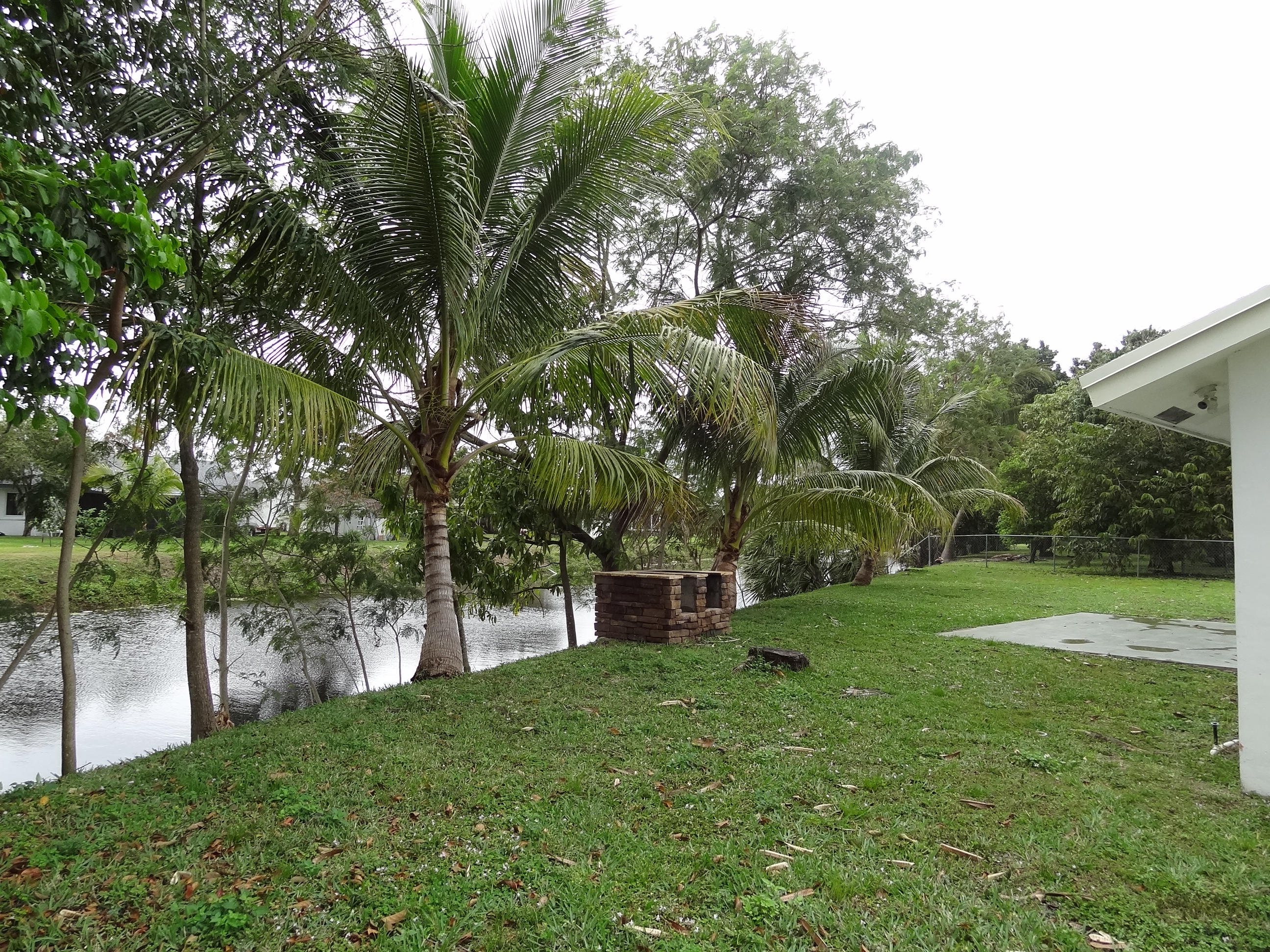 9781 Alaska Circle Boca Raton, FL 33434 - Photo 21 of 39 BACKYARD ON CANAL