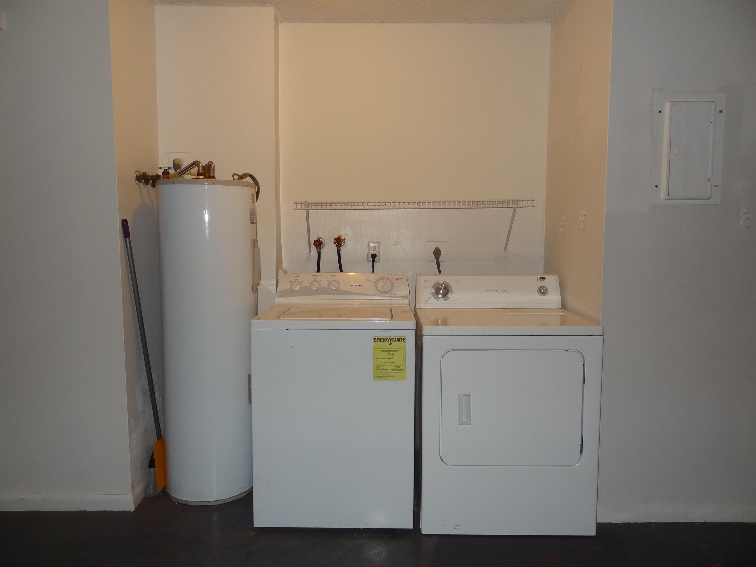 9781 Alaska Circle Boca Raton, FL 33434 - Photo 23 of 39 LAUNDRY IN GARAGE