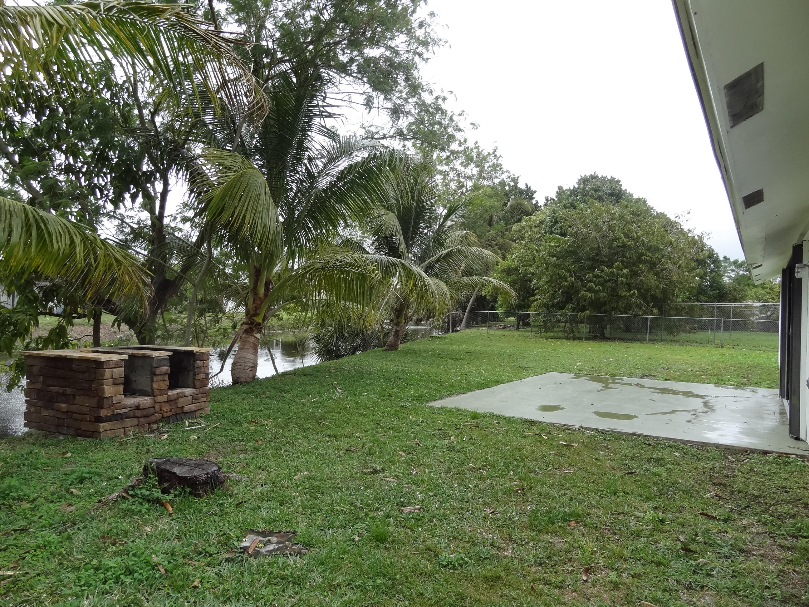 9781 Alaska Circle Boca Raton, FL 33434 - Photo 39 of 39 OVERSIZED BACKYARD