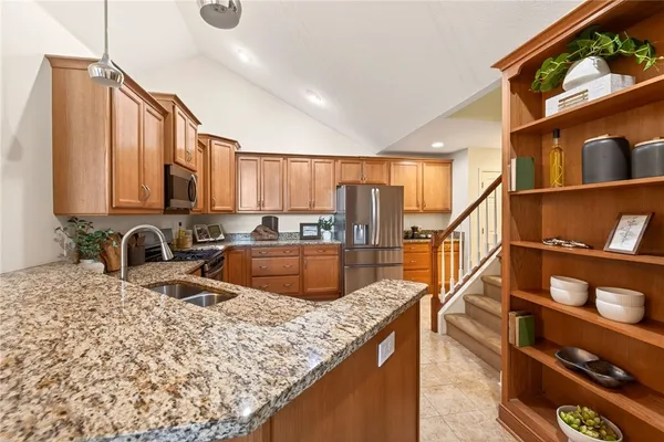 $575,000 | 5163 Cheshire Glen Road, Canandaigua Town, NY 14424