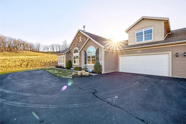 $575,000 | 5163 Cheshire Glen Road, Canandaigua Town, NY 14424