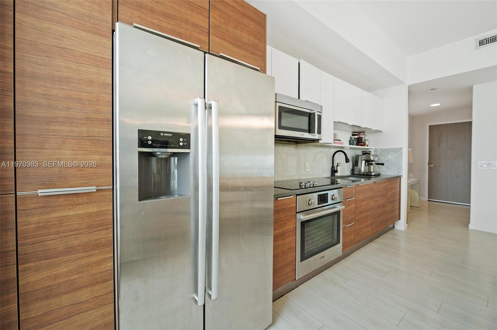 601 Northeast 27th Street, Unit 1604 Miami, FL 33137 - Photo 10 of 26