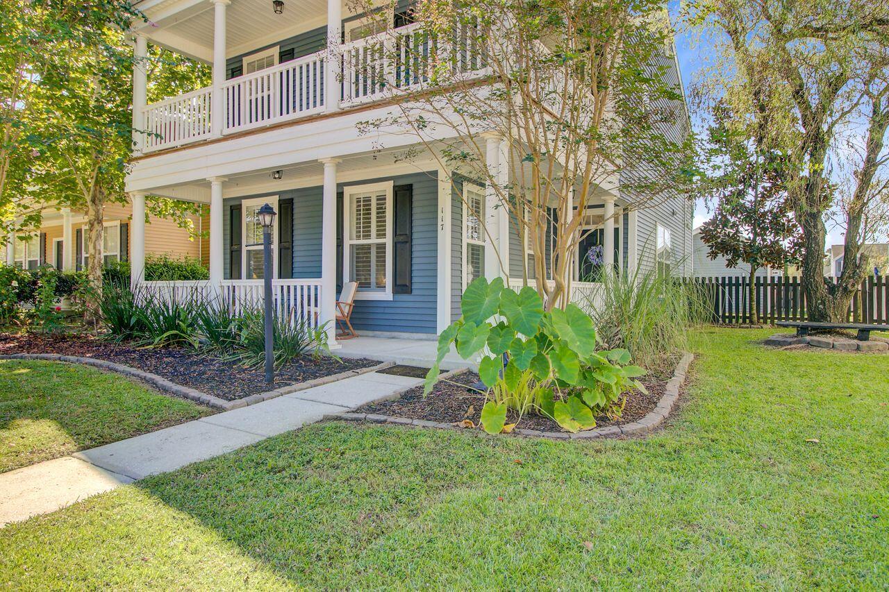 117 Red Leaf Boulevard Moncks Corner, SC 29461 - Photo 6 of 116 (6)