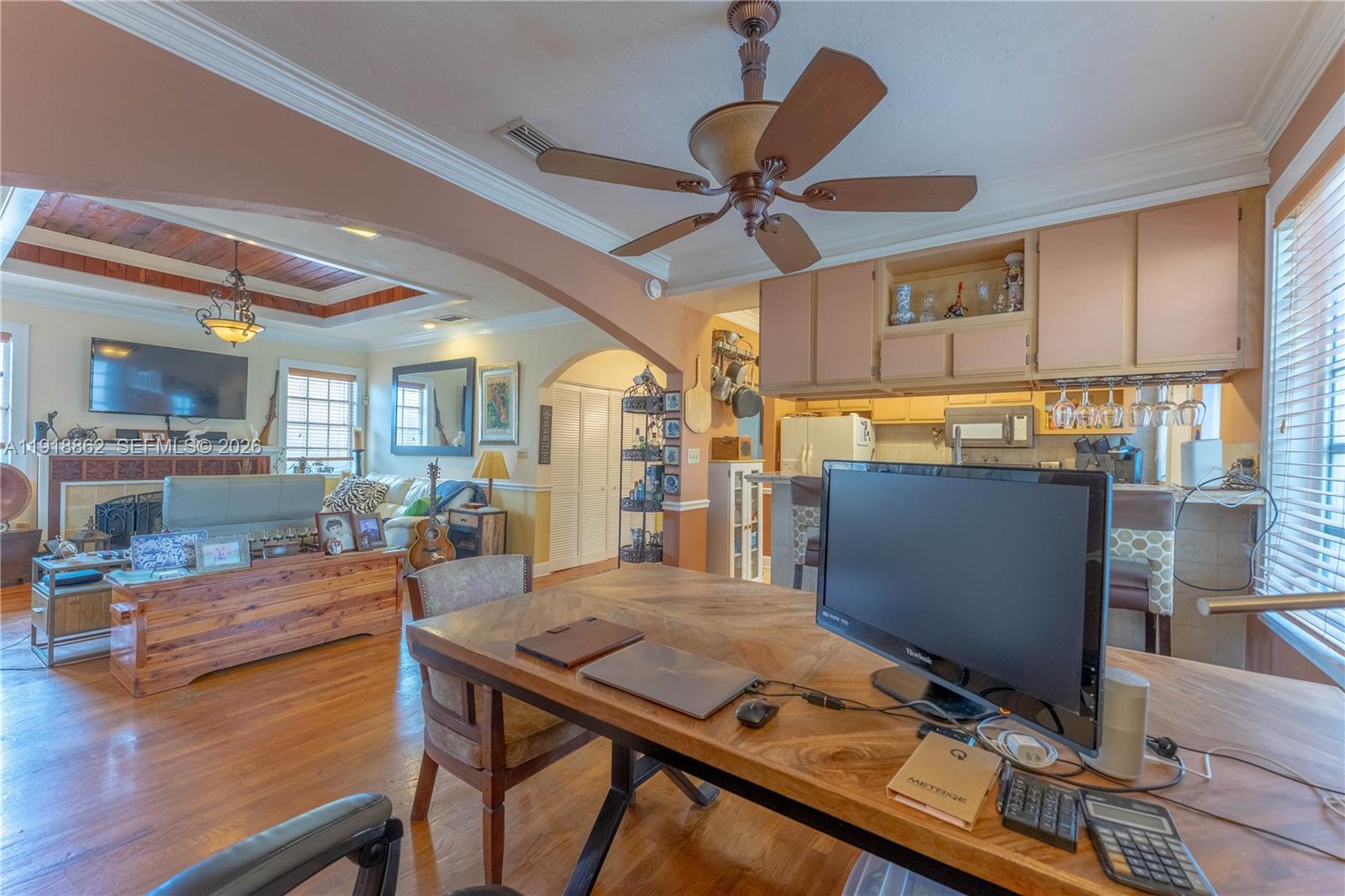 4250 Southwest 10th Street Miami, FL 33134 - Photo 11 of 37