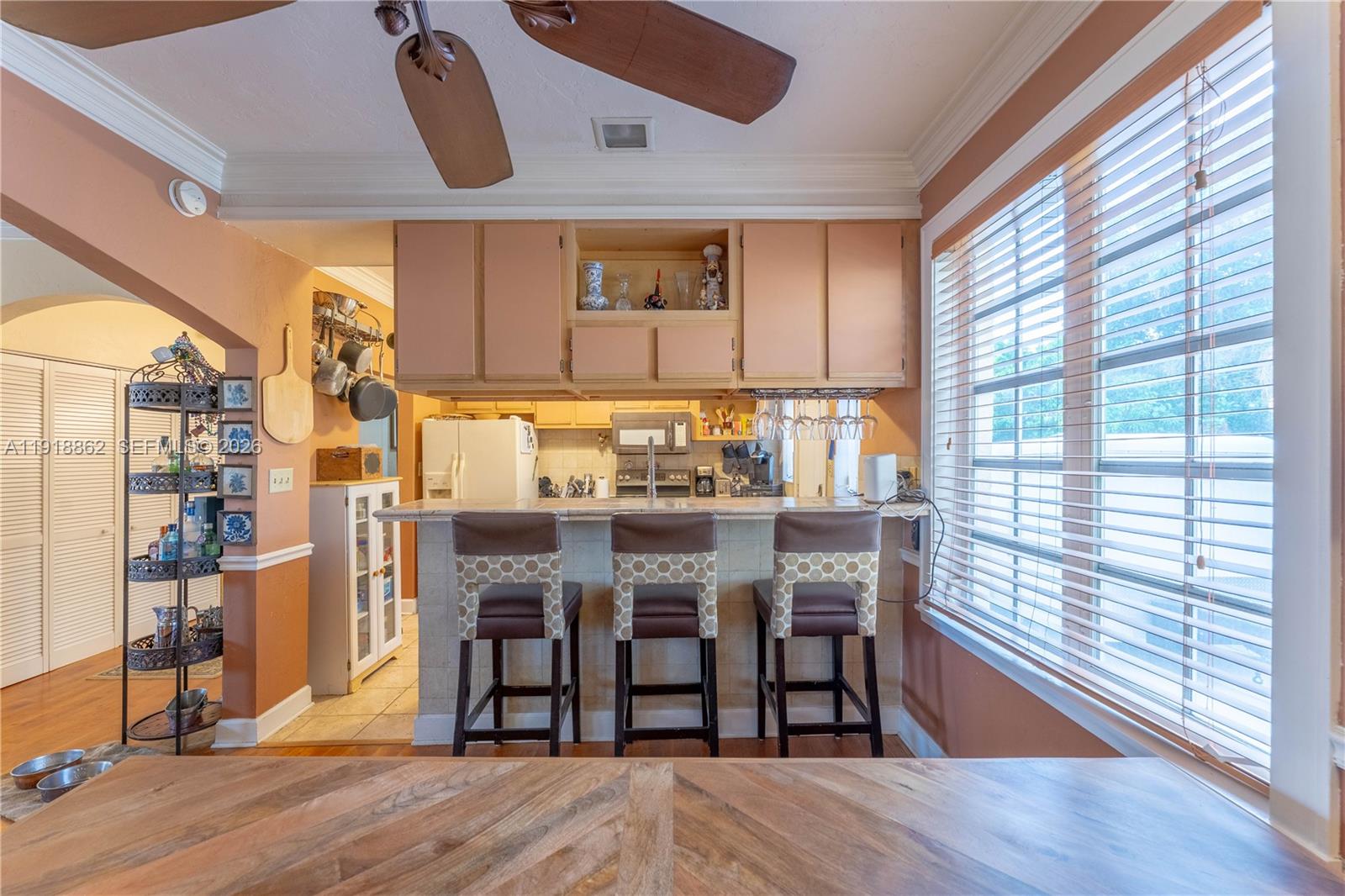 4250 Southwest 10th Street Miami, FL 33134 - Photo 12 of 37