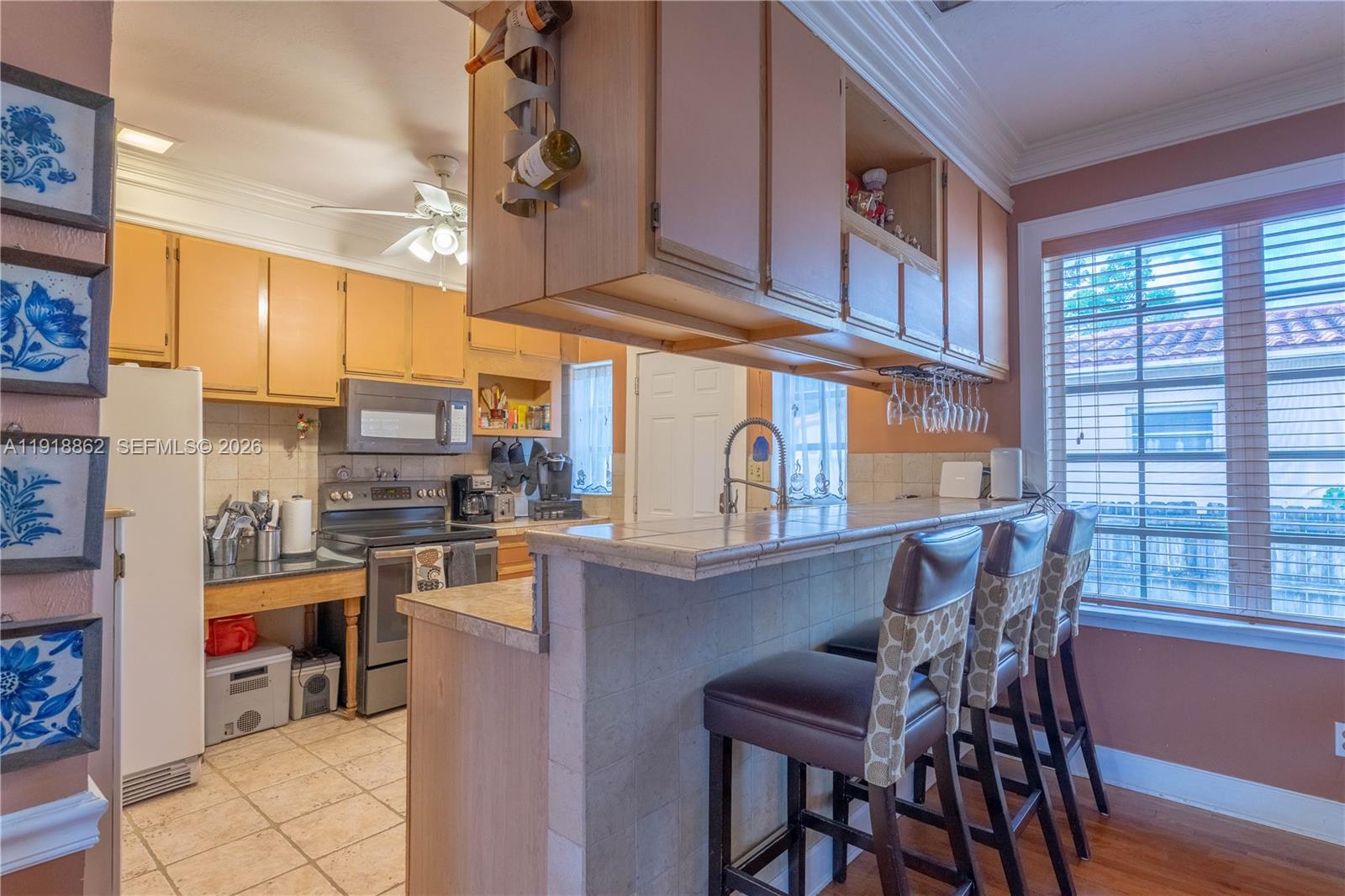 4250 Southwest 10th Street Miami, FL 33134 - Photo 13 of 37