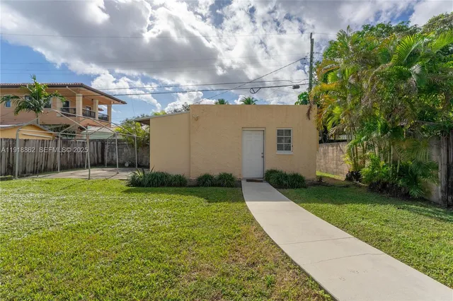 $900,000 | 4250 Southwest 10th Street, Miami, FL 33134