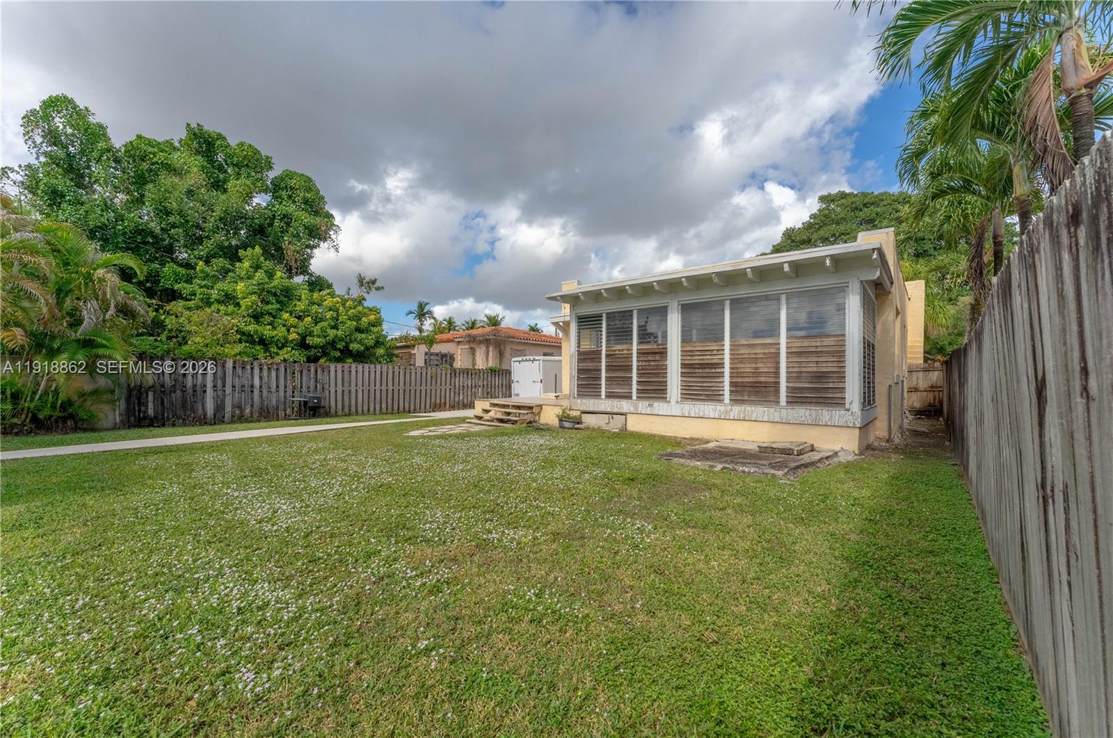 4250 Southwest 10th Street Miami, FL 33134 - Photo 29 of 37