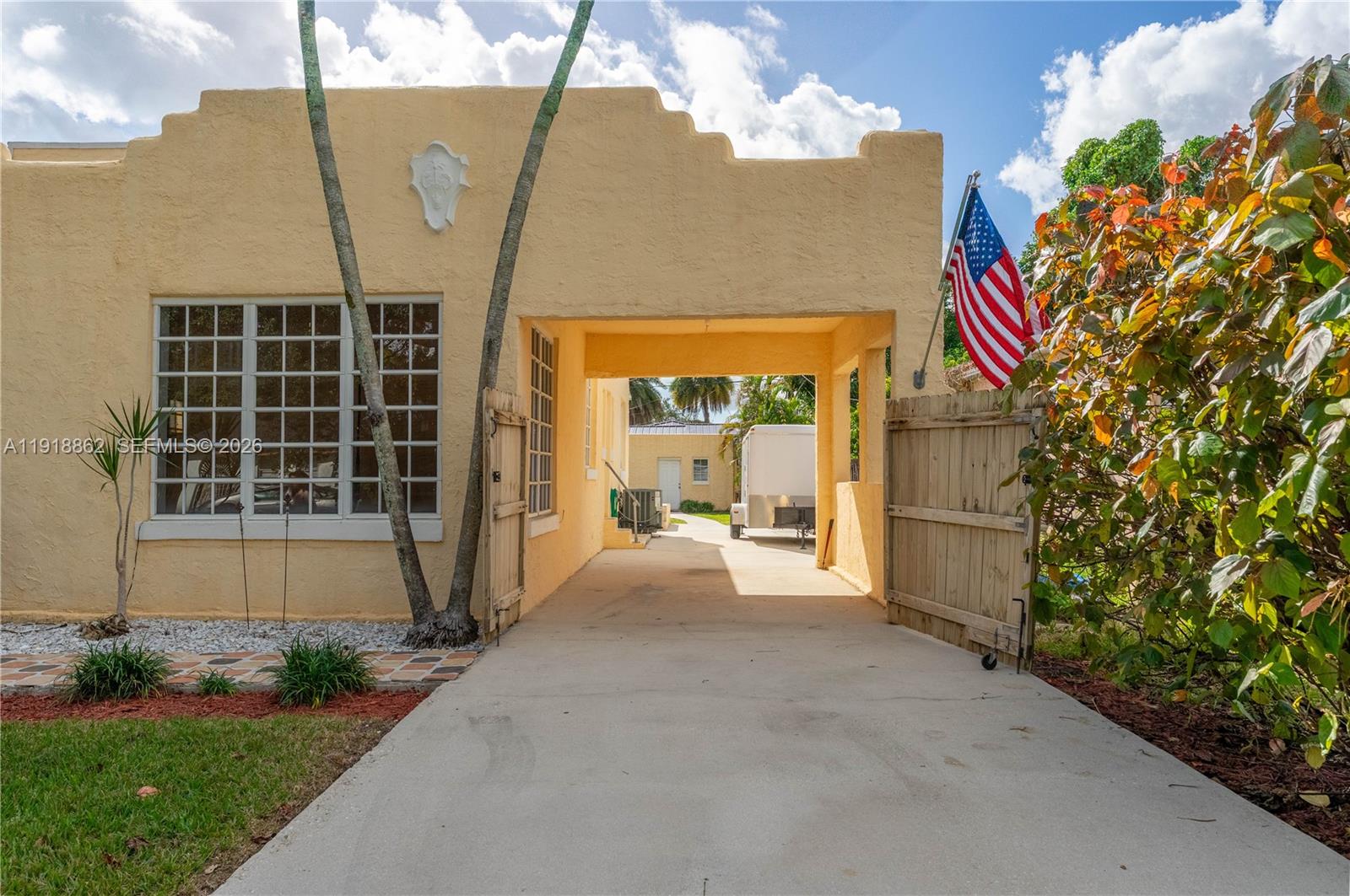 4250 Southwest 10th Street Miami, FL 33134 - Photo 32 of 37