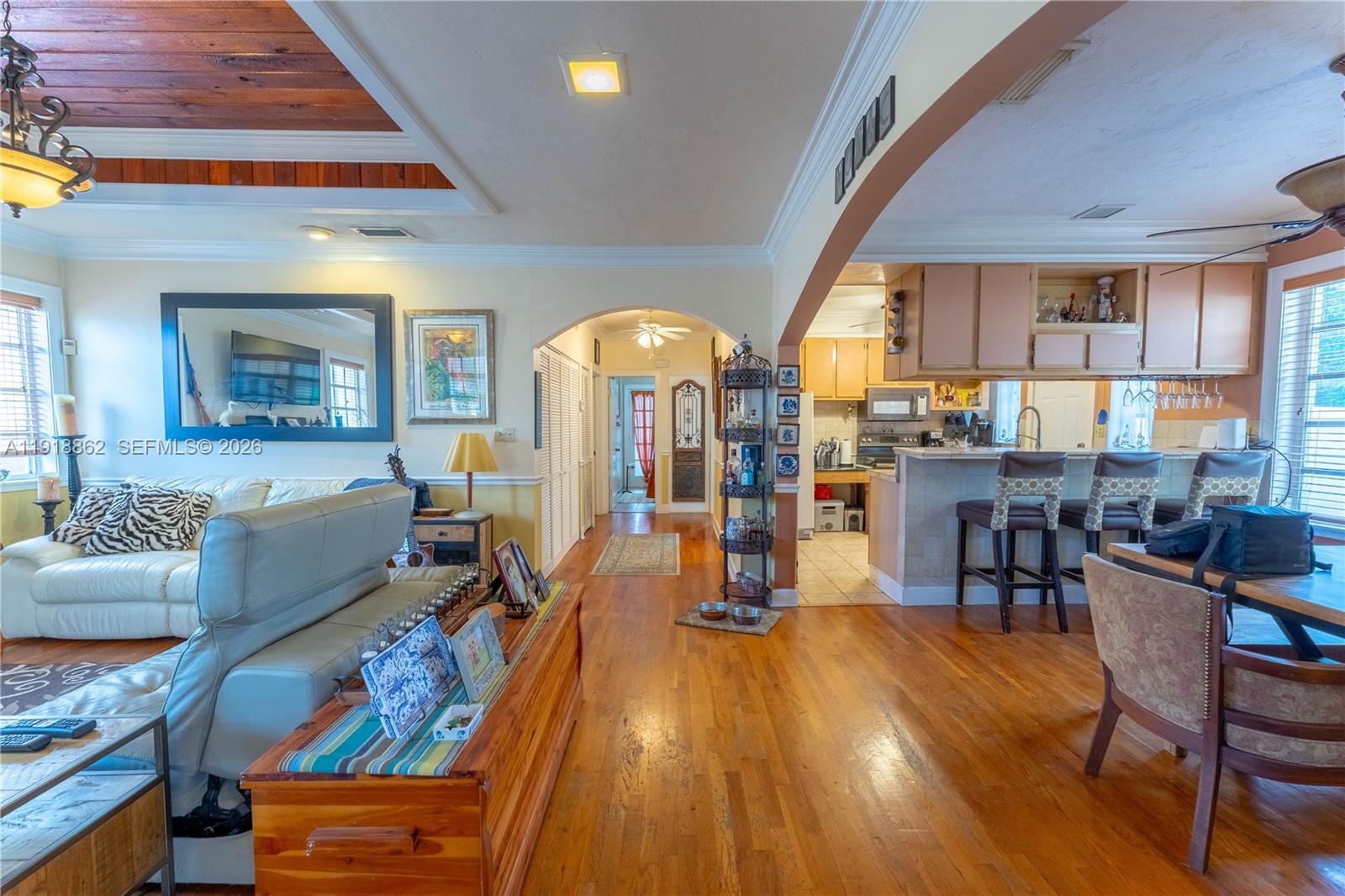 4250 Southwest 10th Street Miami, FL 33134 - Photo 7 of 37