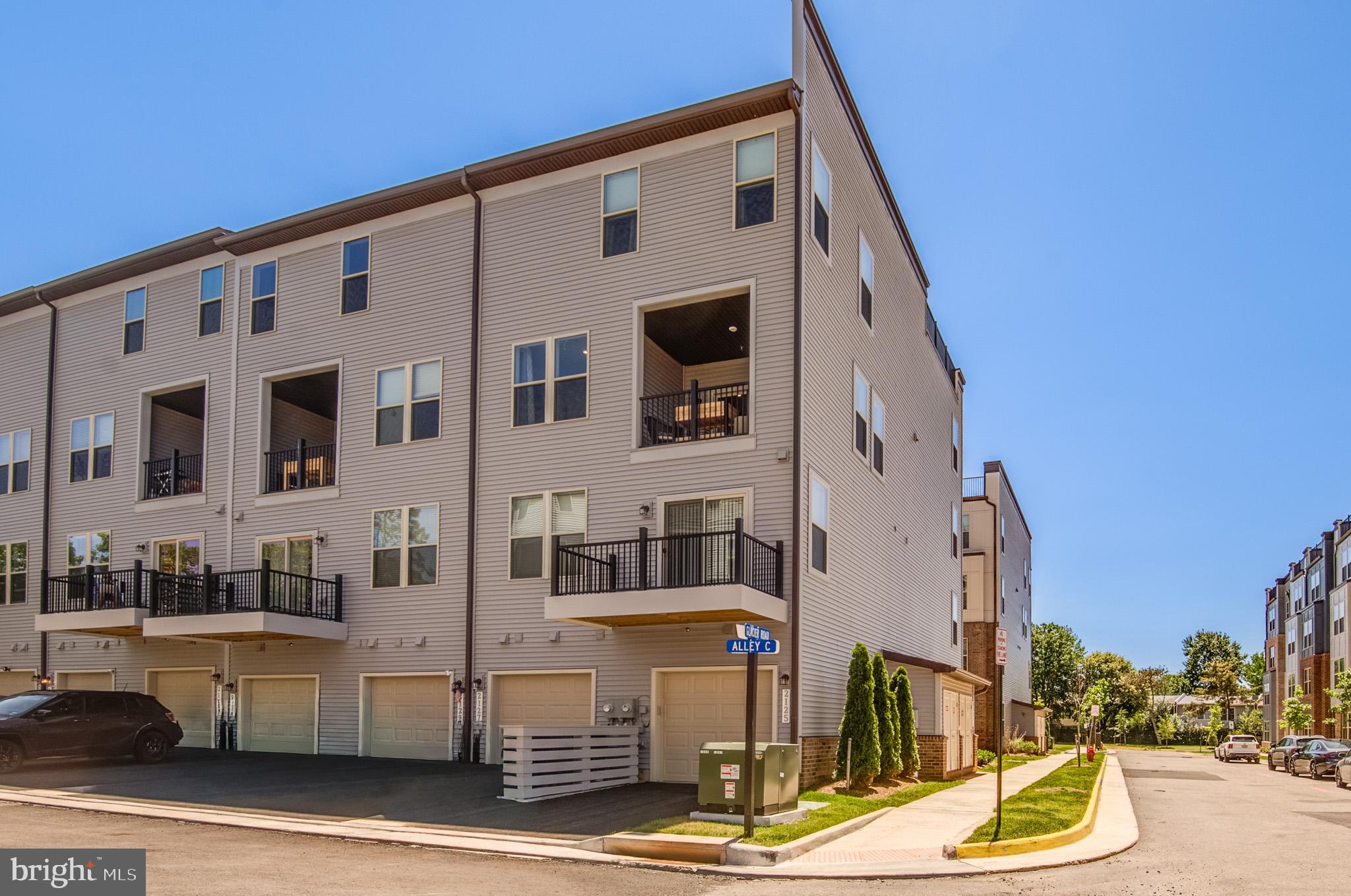 2127 Glacier Road, Unit 86 Herndon, VA 20170 - Photo 46 of 53