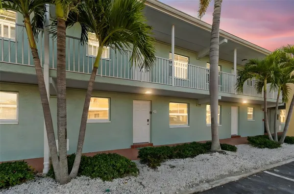 $395,000 | 19417 Gulf Boulevard, Unit F107, Indian Rocks Beach, FL 33785
