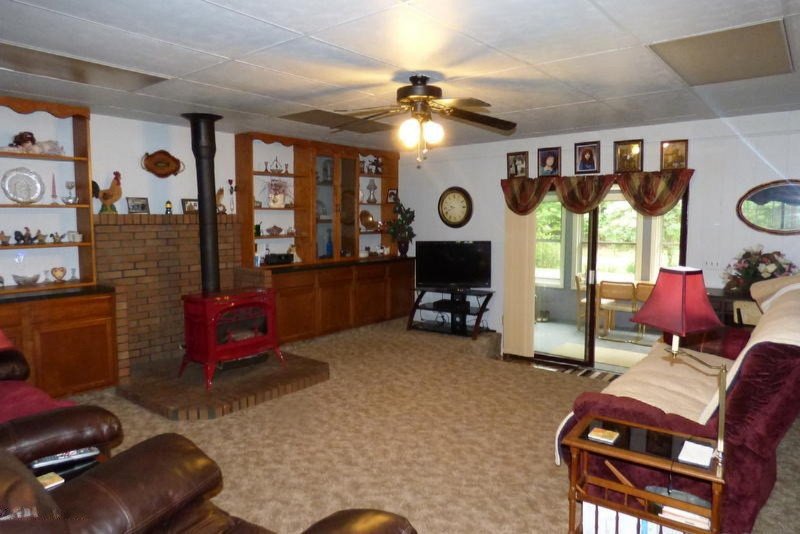 4140 East River Road Buchanan, MI 49107 - Photo 4 of 52 P1000975