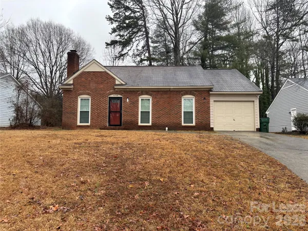 $1,700 | 6708 Marston Court, Charlotte, NC 28215